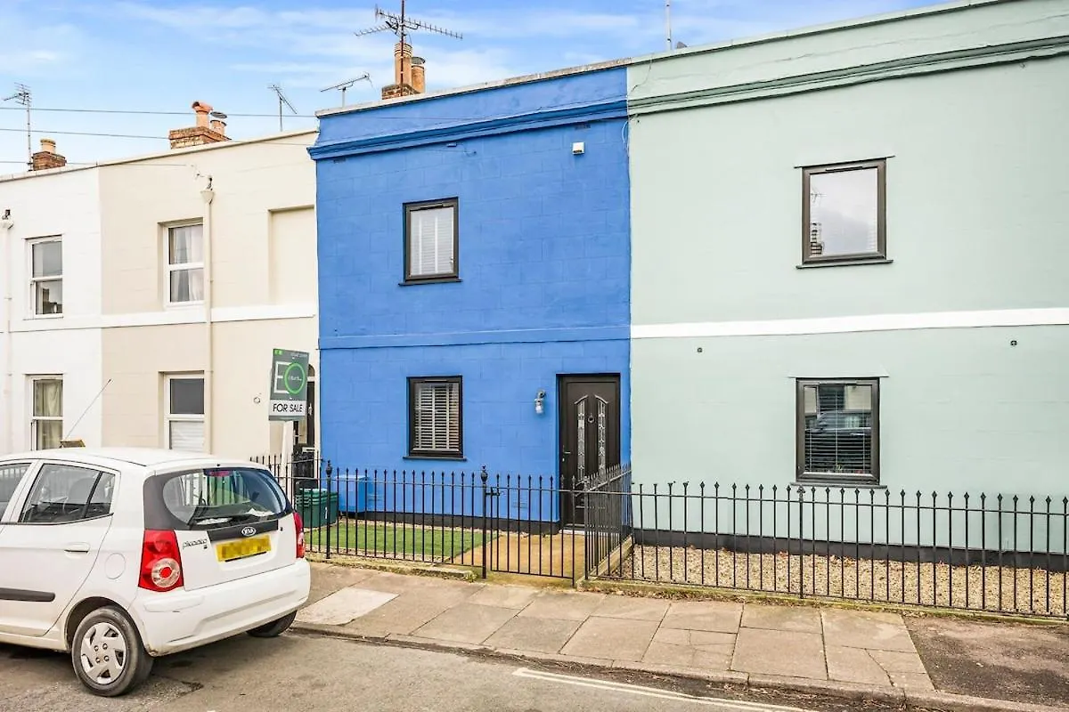 Quaint Mews House In Tivoli Villa Cheltenham 0*,  United Kingdom