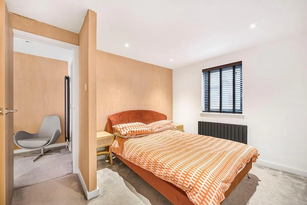 Quaint Mews House In Tivoli Villa Cheltenham Holiday home
